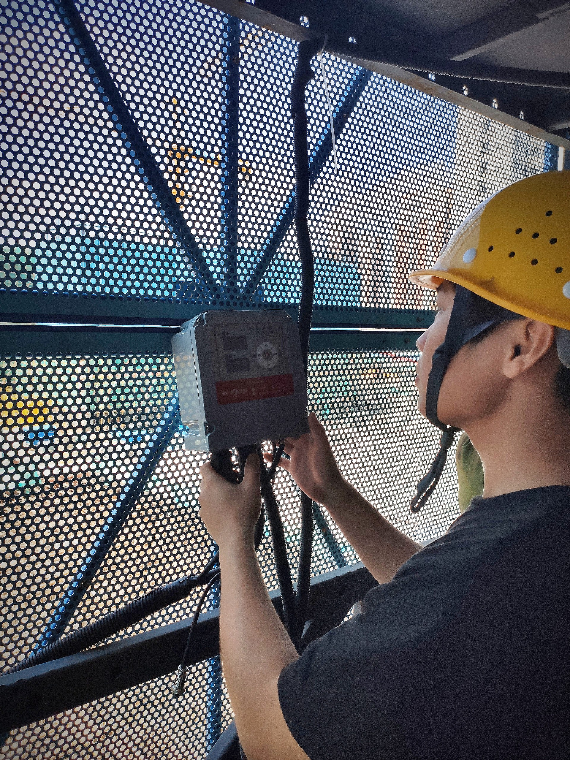 1609379769926885.jpg 專注&呵護_副本.jpg